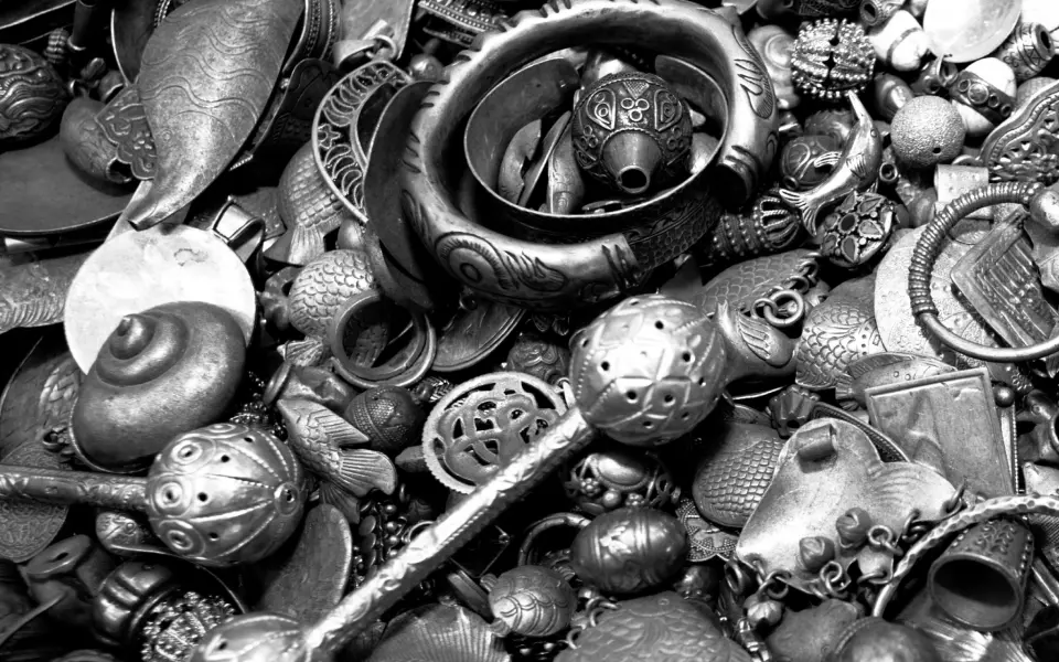 Sell To Us Products Illustration